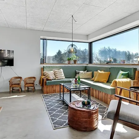 4 Bedroom Amazing In Løkken